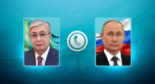 Токаев и Путин по телефону обсудили вопросы сотрудничества