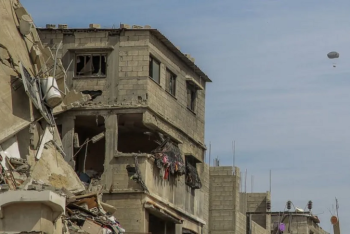 Фотография к новости: США впервые сбросили с самолётов гуманитарную помощь для сектора Газа