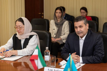 Фотография к новости: Казахстан усилит сотрудничество с Ираном в сфере культуры и искусства