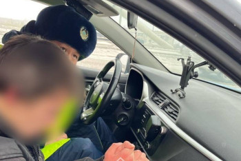 Хотел прыгнуть с моста: полицейские поделились подробностями спасения подростка