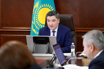 Фотография к новости: Мы тратим бюджетные средства на управляющие компании, но не получаем эффективности - Бектенов