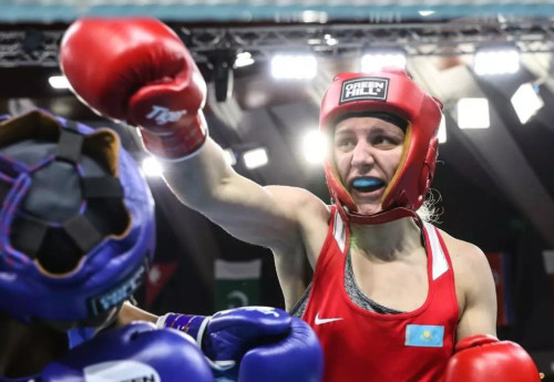 Фотография к новости: Казахстанка Римма Волосенко выиграла второй бой на лицензионном турнире в Италии