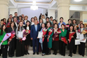 Для женщин-учёных Казахстана учреждена спецнаграда