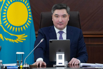 Фотография к новости: Пусть душевное тепло продолжает согревать: премьер-министр поздравил казахстанок