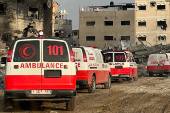 Война в Газе: на людей упали посылки с гуманитарной помощью