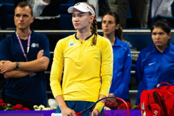 Рыбакина снялась с турнира в Индиан-Уэллсе из-за проблем с ЖКТ