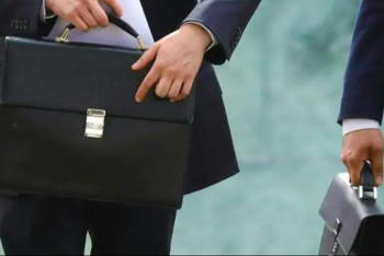 Фотография к новости: Скандал с участием замакима разгорелся в Павлодарской области