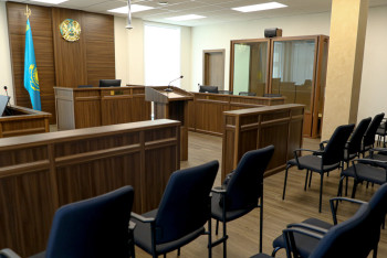 Фотография к новости: Действия суда комментировать не могу - глава Минюста о слушании по делу Бишимбаева