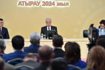 Фотография к новости: Президент призвал объединиться в борьбе с пороками общества