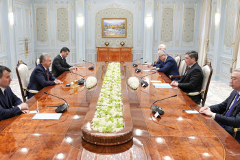 Фотография к новости: Олжас Бектенов с рабочим визитом посетил Ташкент