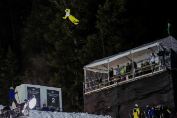 Казахстанец завоевал "золото" Кубка Европы по фристайл-акробатике в Швейцарии