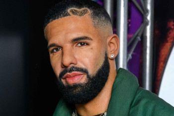 Известный рэпер подарил своей беременной фанатке 25 тысяч долларов