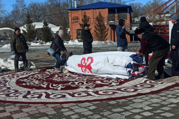 Фотография к новости: От кавказских винных рогов до татарских подносов – как в Петропавловске отпразднуют Наурыз