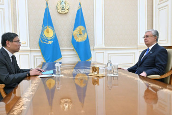 Фотография к новости: Досаев рассказал президенту о социально-экономическом развитии Алматы