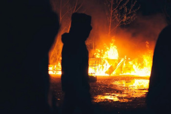 Школьники спасли пенсионера при пожаре в СКО