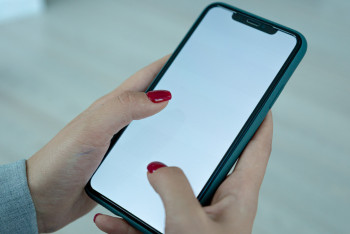 Фотография к новости: Жители Актау жалуются на "глушилки" сотовой связи