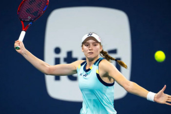 Фотография к новости: Елена Рыбакина вышла в четвертьфинал Miami Open