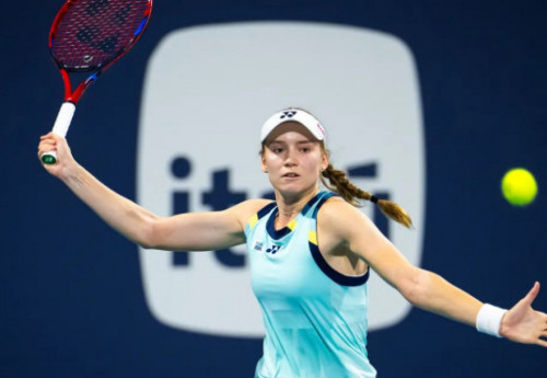 Фотография к новости: Елена Рыбакина вышла в четвертьфинал Miami Open