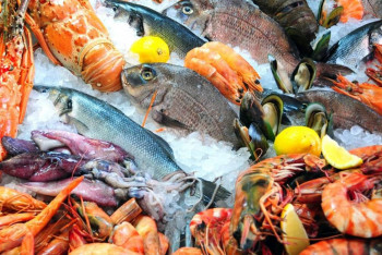 В Казахстане резко подорожали рыба и морепродукты