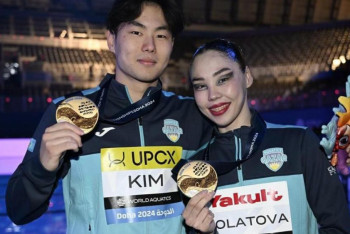 Фотография к новости: Казахстанцы впервые завоевали "золото" по синхронному плаванию на чемпионате мира. Как это было