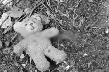 Алматинка обвиняет отца своих детей в педофилии, а полицию - в бездействии