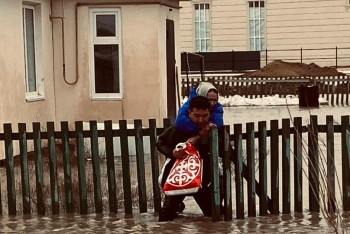 Спасатели Актобе помогли медикам выехать на выезд к пациентам