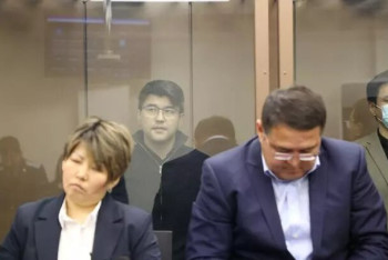 Дело Бишимбаева: Суд отобрал 12 присяжных