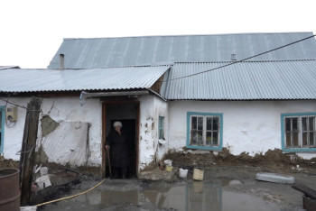 Фотография к новости: Пострадавшим от паводка в Костанайской области возместят весь ущерб