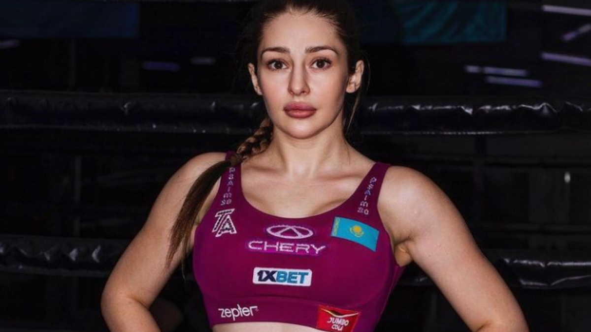 instagram.com/angelina_lukas1997