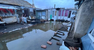 &quot;Придётся начинать с начала&quot;: истории подтопленцев из Кокшетау