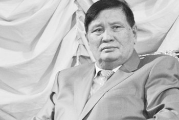 Фотография к новости: Токаев выразил соболезнования родным и близким писателя Сабита Досанова