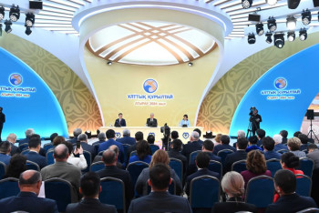 Фотография к новости: Поручения президента на курултае: как решения повлияют на развитие экономики, рассказал эксперт