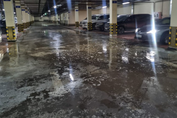 Фотография к новости: Канализационный коллапс в Астане: элитный ЖК топит сточными водами