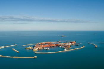 Разлив нефти на Каспии: экологи проверят данные общественников