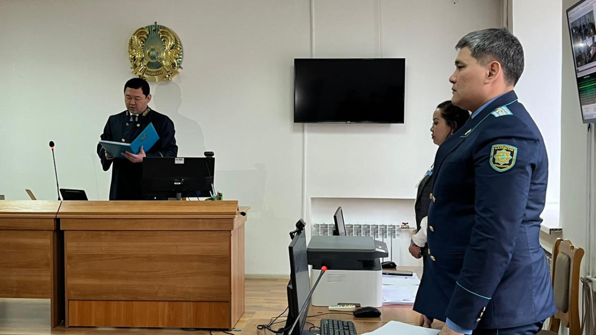 Артем Викторов.