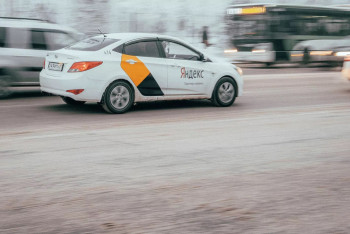 Кыргызстан внес "Яндекс Такси" в реестр монополистов