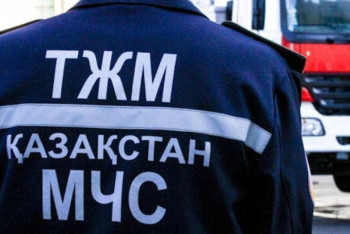 Фотография к новости: Десятки иностранцев эвакуировали карагандинские спасатели