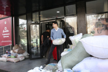 Фотография к новости: Алматинцы собрали более 10 тонн гуманитарной помощи