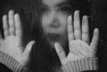 Суицид женщины предотвратили бойцы Нацгвардии в Семее