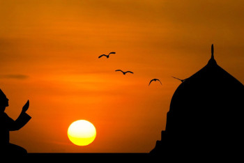 Фотография к новости: Время молитв и прощения: мусульмане встречают Қадір түні