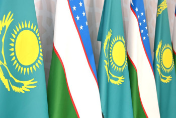 Фотография к новости: Токаев ратифицировал соглашение между правительствами Казахстана и Узбекистана