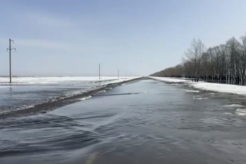 Фотография к новости: Паводки в Казахстане: движение ограничено на 11 трассах в шести областях