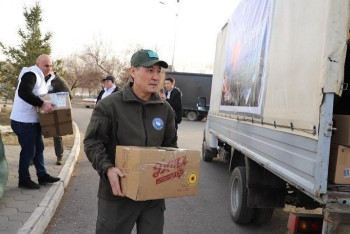 Казахстанцы разных национальностей объединились для помощи пострадавшим от паводков