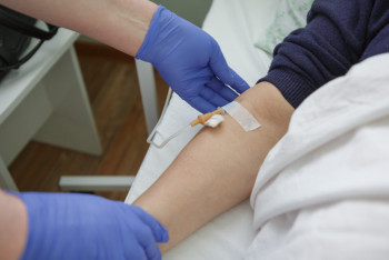 Фотография к новости: Пострадавшие от паводков получают всю необходимую медицинскую помощь