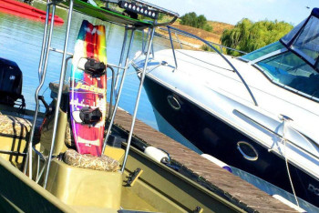 Алматинские предприниматели отдали катер для спасения пострадавших