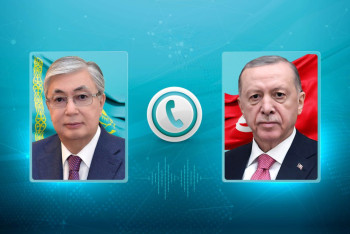 Фотография к новости: Токаев созвонился с президентом Турции Эрдоганом