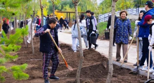 Клады с деньгами ждут участников субботника в Астане