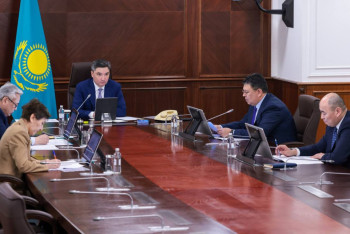 Фотография к новости: Для защиты западных регионов мобилизовано свыше 10 тысяч военнослужащих - Олжас Бектенов