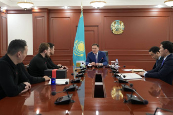 Как спортсмены помогают в борьбе с паводками в Казахстане