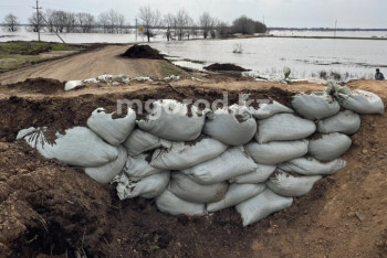 Паводковый раздор возник между жителями микрорайонов Уральска